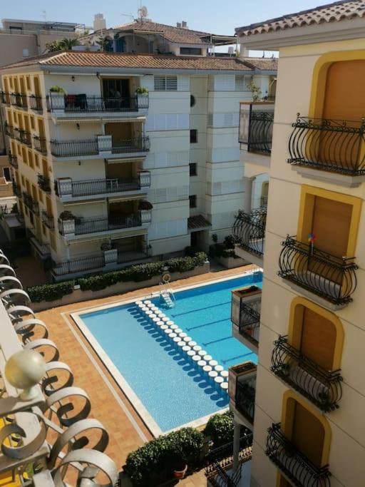 Cal Salmare Seafront Apartment With Rooftop Terrace And Pool Calafell Exterior photo